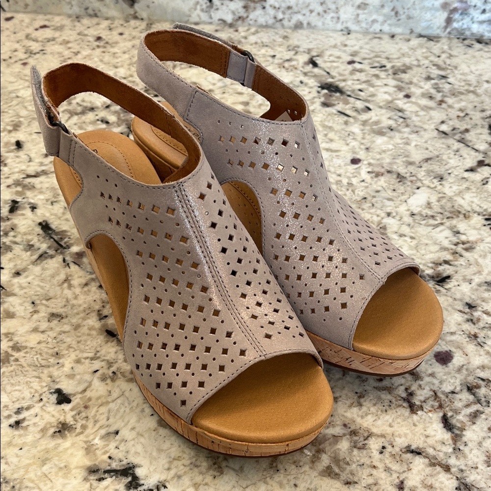 Rockport Women's Cutout Wedge Sandals in Beige